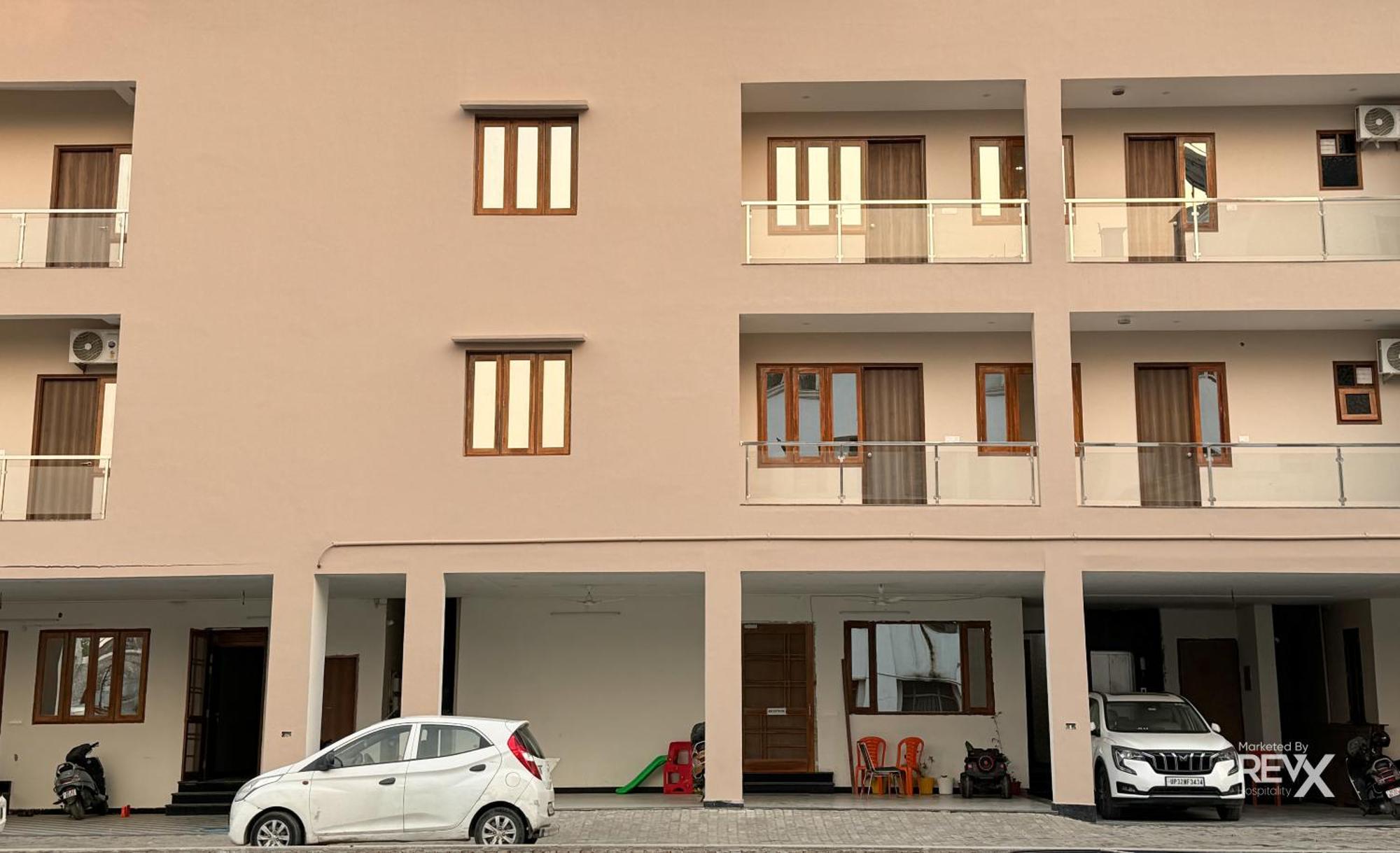 Guru Sadan A Luxe Stay Ayodhya Ngoại thất bức ảnh