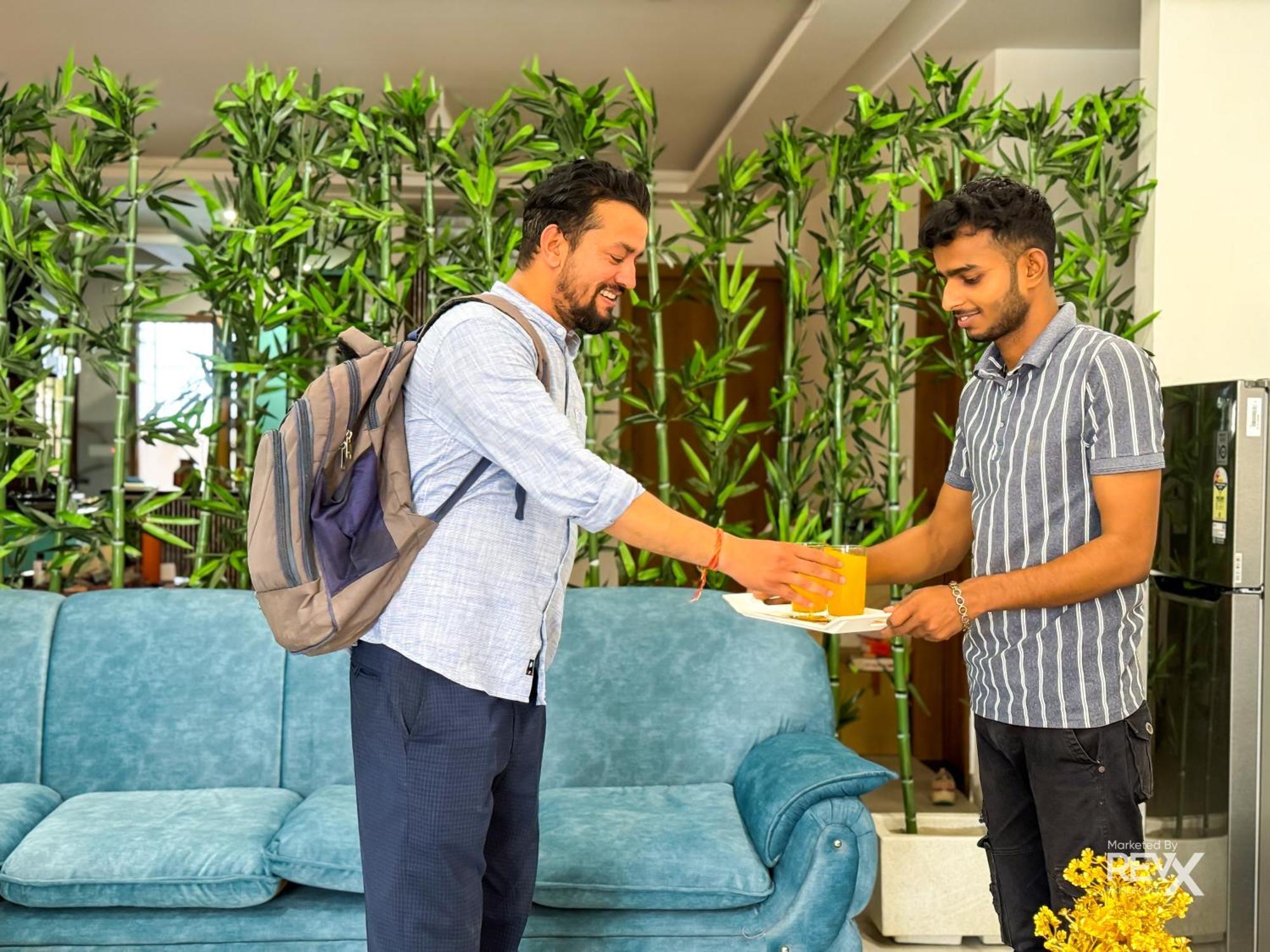 Guru Sadan A Luxe Stay Ayodhya Ngoại thất bức ảnh